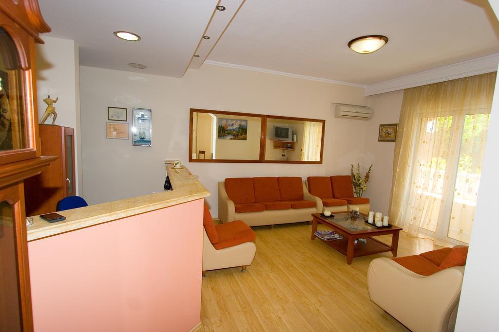Miami Studios Loutra Edipsou  Extérieur photo