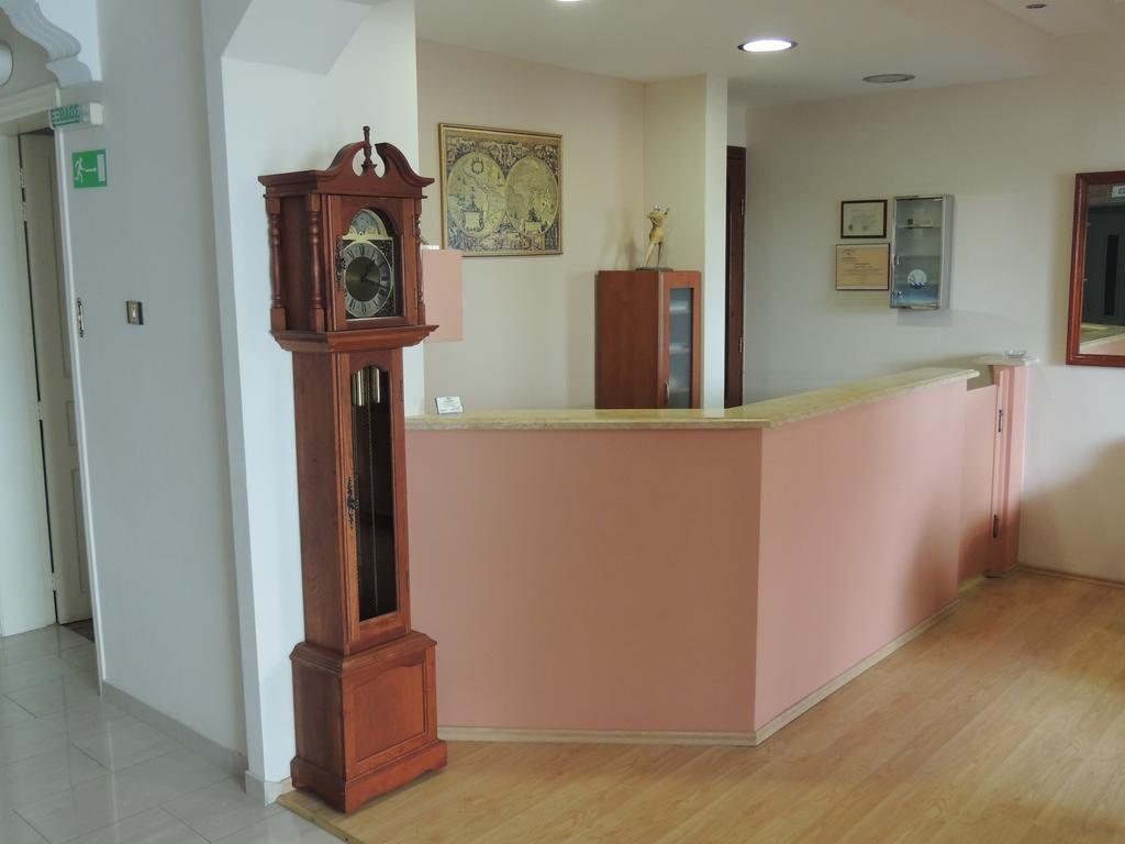 Miami Studios Loutra Edipsou  Extérieur photo
